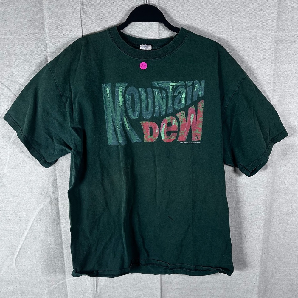 Vintage 2011 Mountain‎ Dew Graphic T-Shirt Delta Magnum Weight Green Mens XL